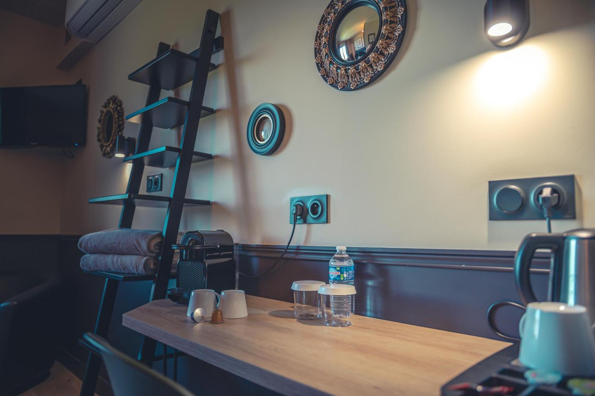 Logis Hotel Restaurant Le Plantevin Propiac Екстериор снимка
